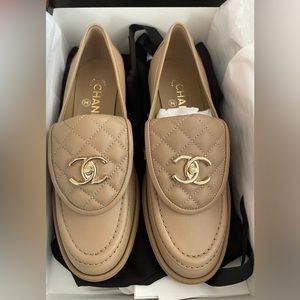 BRAND NEW CHANEL LOCK LOAFER IN 37.5 100% authentic